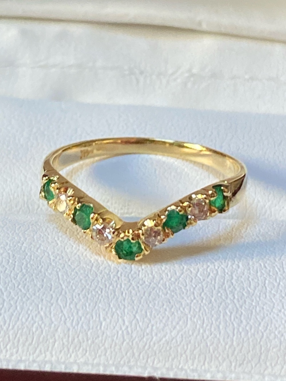 SOLID 14KT GOLD Diamond and Emerald Chevron Ring